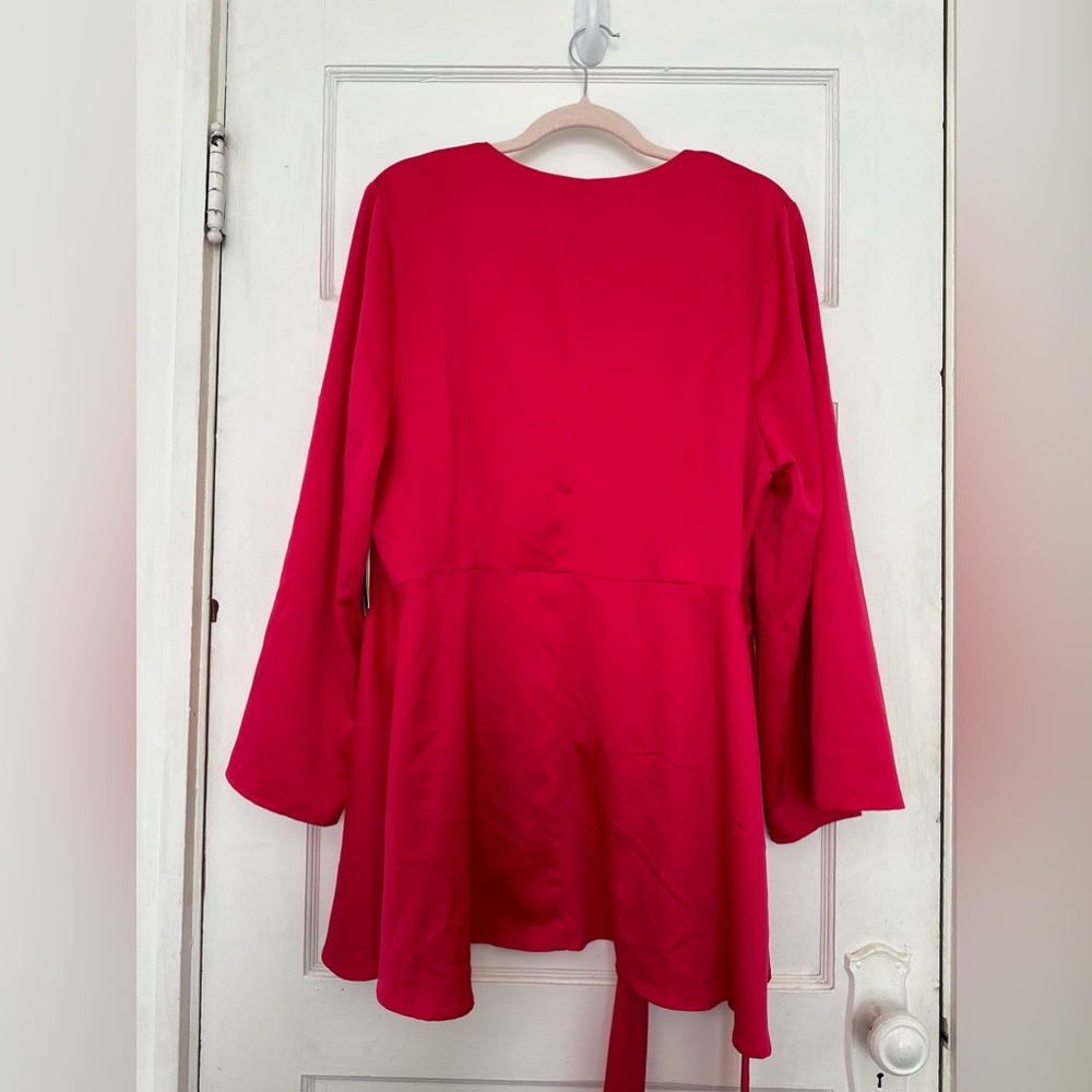 🎉 New Eloquii Red Long Sleeve Tie Waist Wrap Around Top (Size 16) - Picture 4 of 12